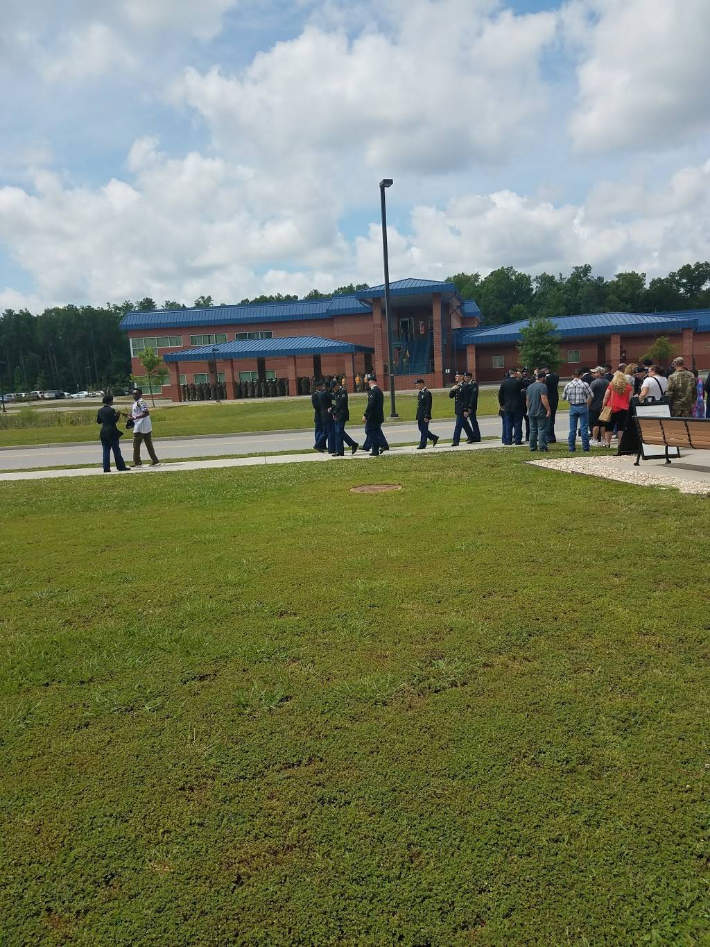 Samuel Sharpe DFAC | restaurant | Building 18028, Aberdeen Ave, Fort Lee, VA 23801, USA | 8047659244 OR +1 804-765-9244