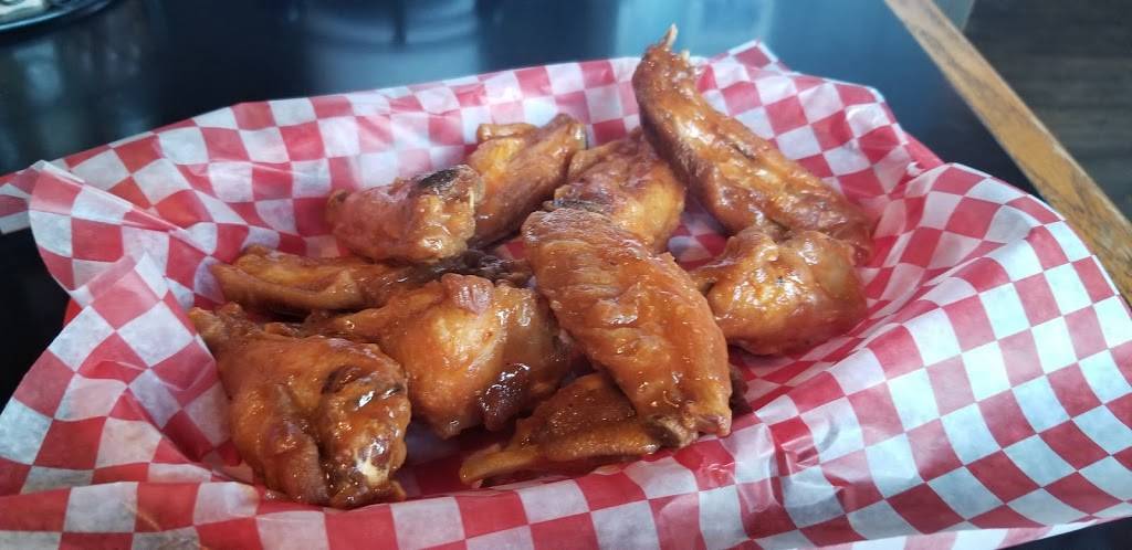 Casa DPizza | restaurant | 3770 Montrose Rd, Niagara Falls, ON L2H 3C8, Canada | 9053560217 OR +1 905-356-0217