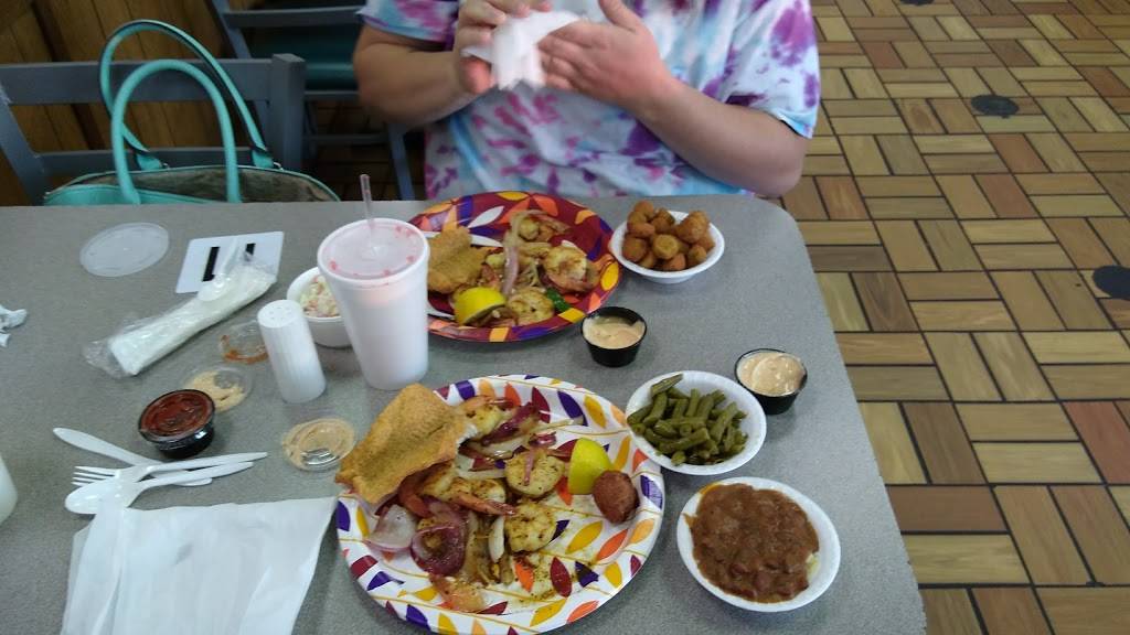 Sams Fish & Chicken | restaurant | 11701 W US Hwy 24, Independence, MO 64054, USA | 8166565117 OR +1 816-656-5117