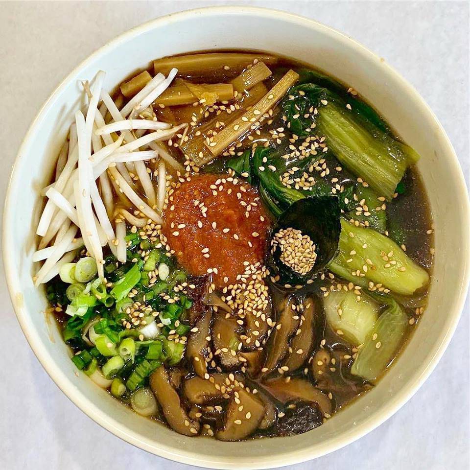 Fat Noodle | restaurant | 811 E Wetmore Rd, Tucson, AZ 85719, USA | 5202697603 OR +1 520-269-7603