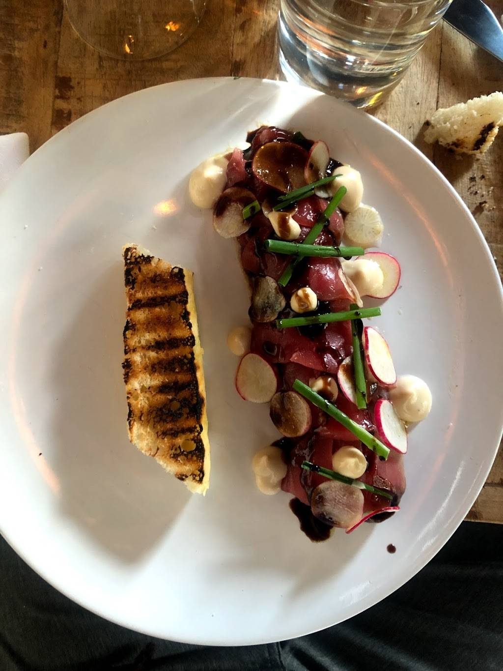 Miel | restaurant | 2194 Rue Centre, Montréal, QC H3K 1J4, Canada | 4383813838 OR +1 438-381-3838