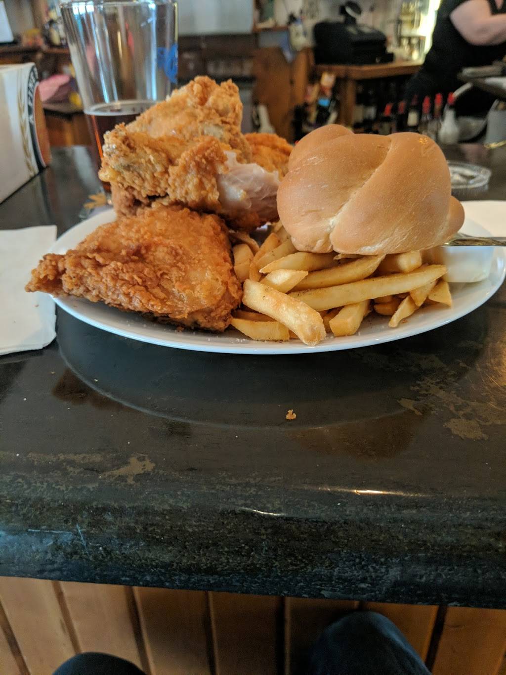 Bluff Bar & Grille | restaurant | N4363 WI-49, Poy Sippi, WI 54967, USA | 9209875665 OR +1 920-987-5665