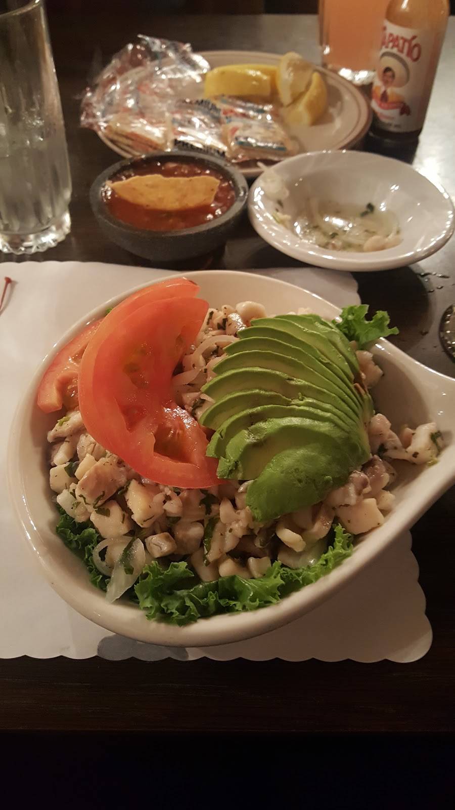 Las Hadas Restaurant | restaurant | 9048 Balboa Blvd, Northridge, CA 91325, USA | 8188927271 OR +1 818-892-7271