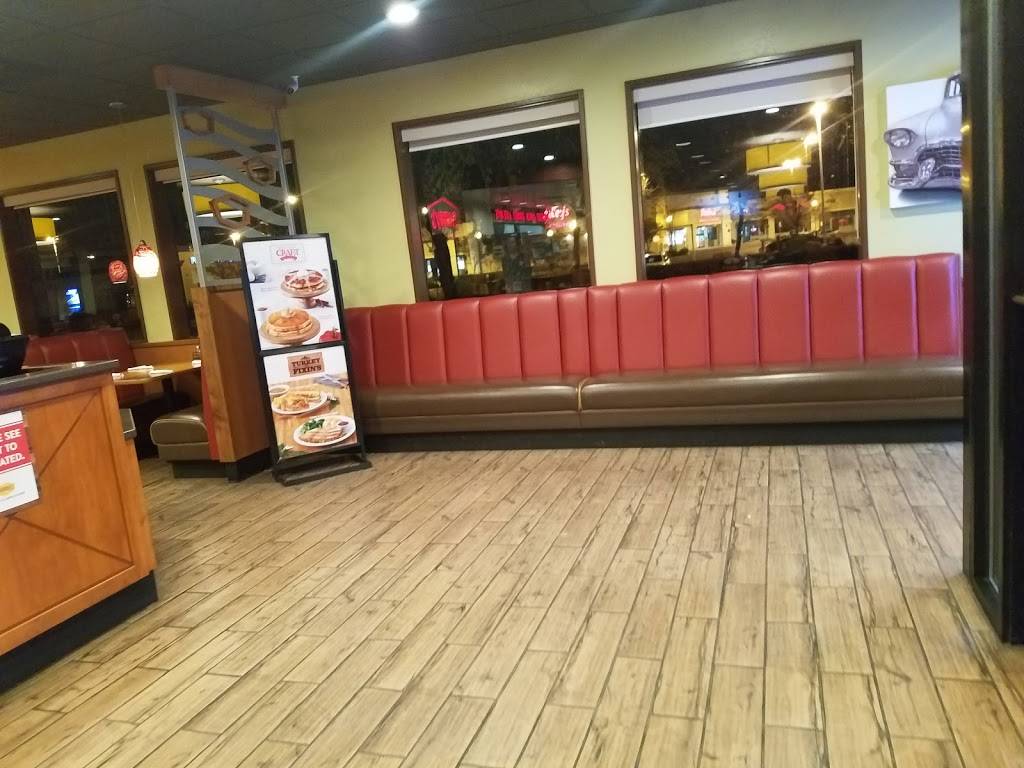 Dennys | restaurant | 1555 E F St, Oakdale, CA 95361, USA | 2098470242 OR +1 209-847-0242