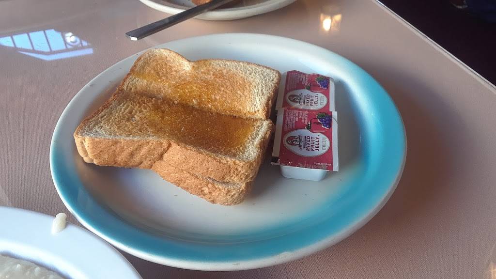 Akis Village Inn | restaurant | 3710 W Martin Luther King Jr Blvd, Los Angeles, CA 90008, USA | 3232942440 OR +1 323-294-2440