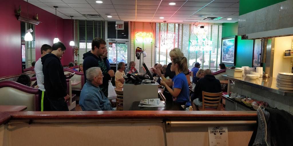 Lucky Grill | restaurant | 3840, 7779 W Talcott Ave, Chicago, IL 60631, USA | 7736319661 OR +1 773-631-9661