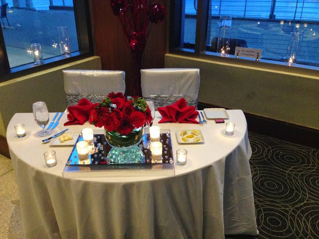 Sauciety an American Grill | restaurant | 171 Waterfront St, Oxon Hill, MD 20745, USA | 2407663640 OR +1 240-766-3640