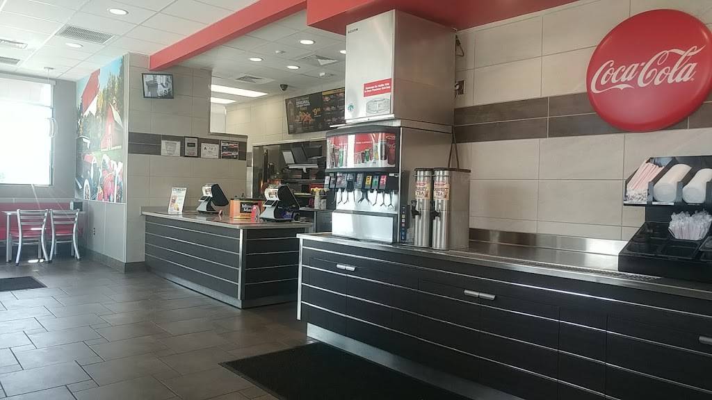 Hardees | restaurant | 437 US Hwy 70 E, Selma, NC 27576, USA | 9192029829 OR +1 919-202-9829