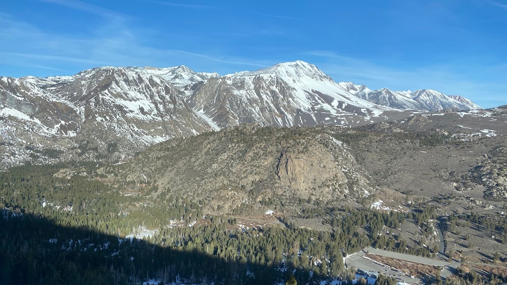 The World Famous Antler Bar | restaurant | June Lake, CA 93529, USA | 7606487733 OR +1 760-648-7733