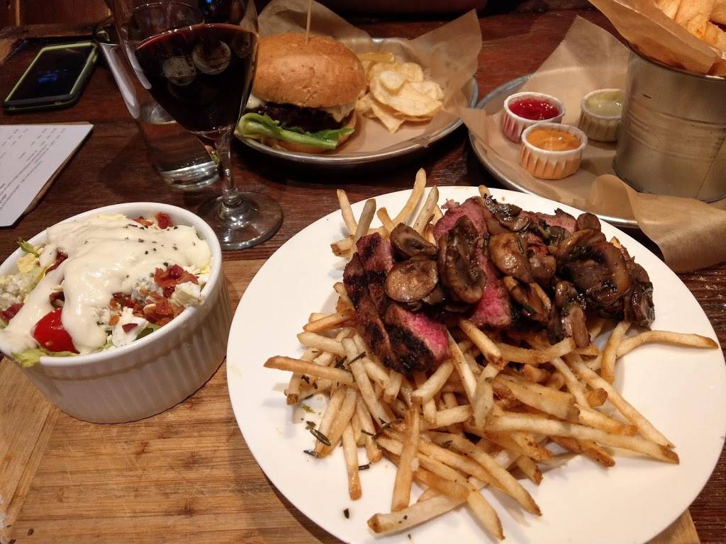 Raglan Public House | restaurant | 1851 Bacon St, San Diego, CA 92107, USA | 6197942304 OR +1 619-794-2304