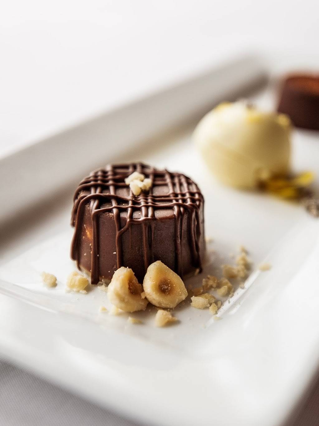 Lido Restaurant & Lounge | night club | 2727 Shell Beach Rd, Pismo Beach, CA 93449, USA | 8057738900 OR +1 805-773-8900