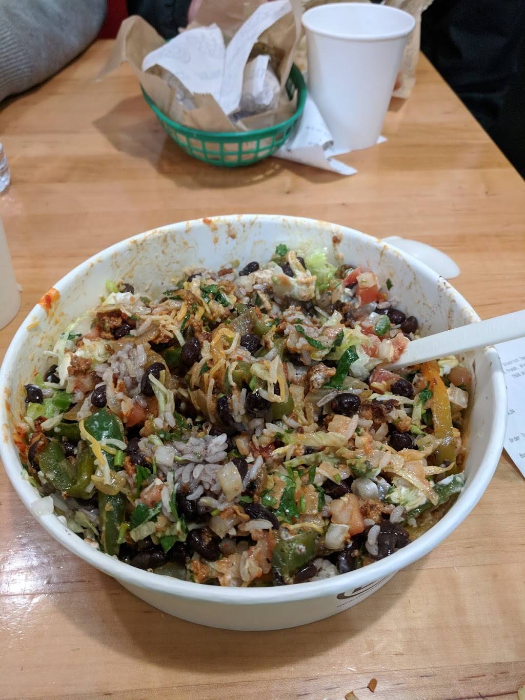 District Taco - Rosslyn | restaurant | 1500 Wilson Blvd #102, Arlington, VA 22209, USA | 5712906854 OR +1 571-290-6854