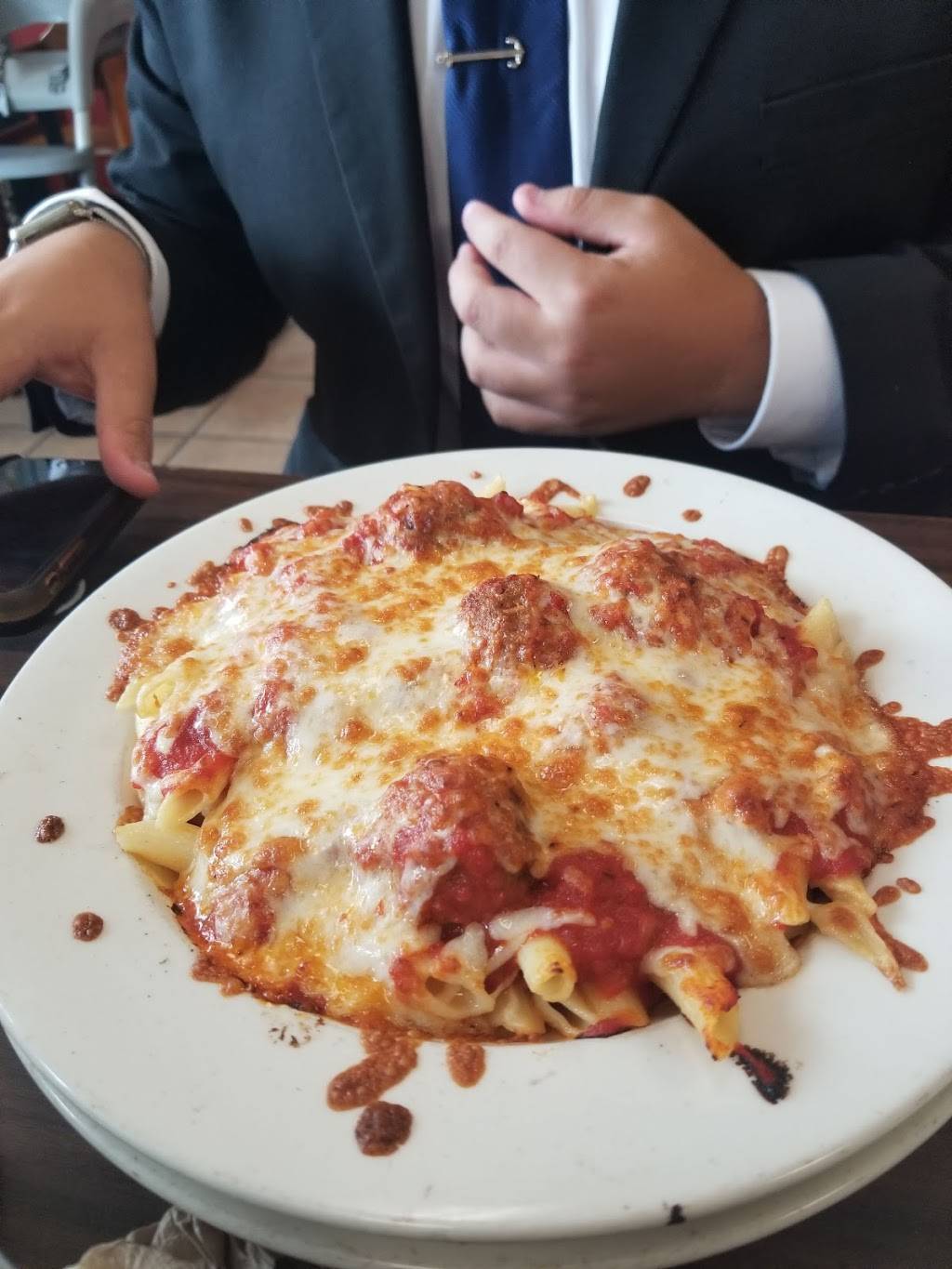 Corner Grill N Pizzeria | restaurant | 2 S Franklin St, Holbrook, MA 02343, USA | 7817673500 OR +1 781-767-3500