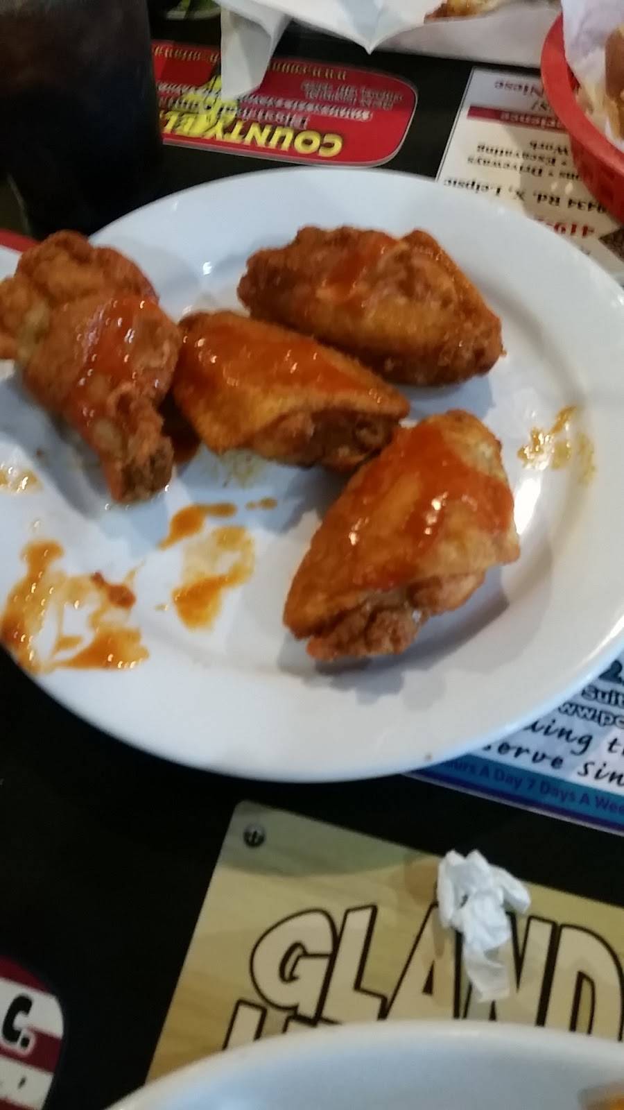 Hoyts Tavern Sports Bar & Grill | restaurant | 409 Broad St, Kalida, OH 45853, USA | 4195323200 OR +1 419-532-3200