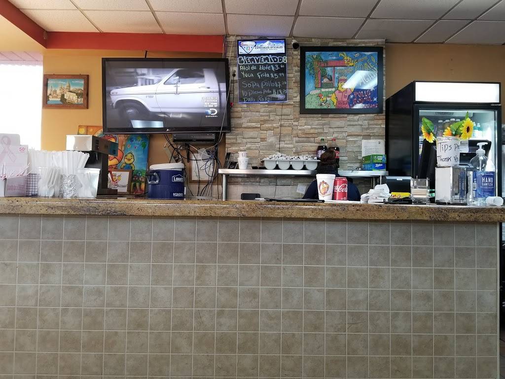 Pollo Royal | restaurant | 4517 N Tryon St, Charlotte, NC 28213, USA | 7045962239 OR +1 704-596-2239