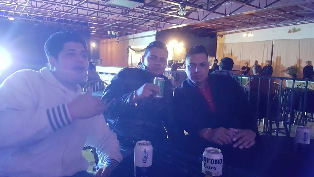 Backcountry Restaurant & Lounge | restaurant | 1594 S Main St #180, Harrisonburg, VA 22801, USA | 5404343575 OR +1 540-434-3575