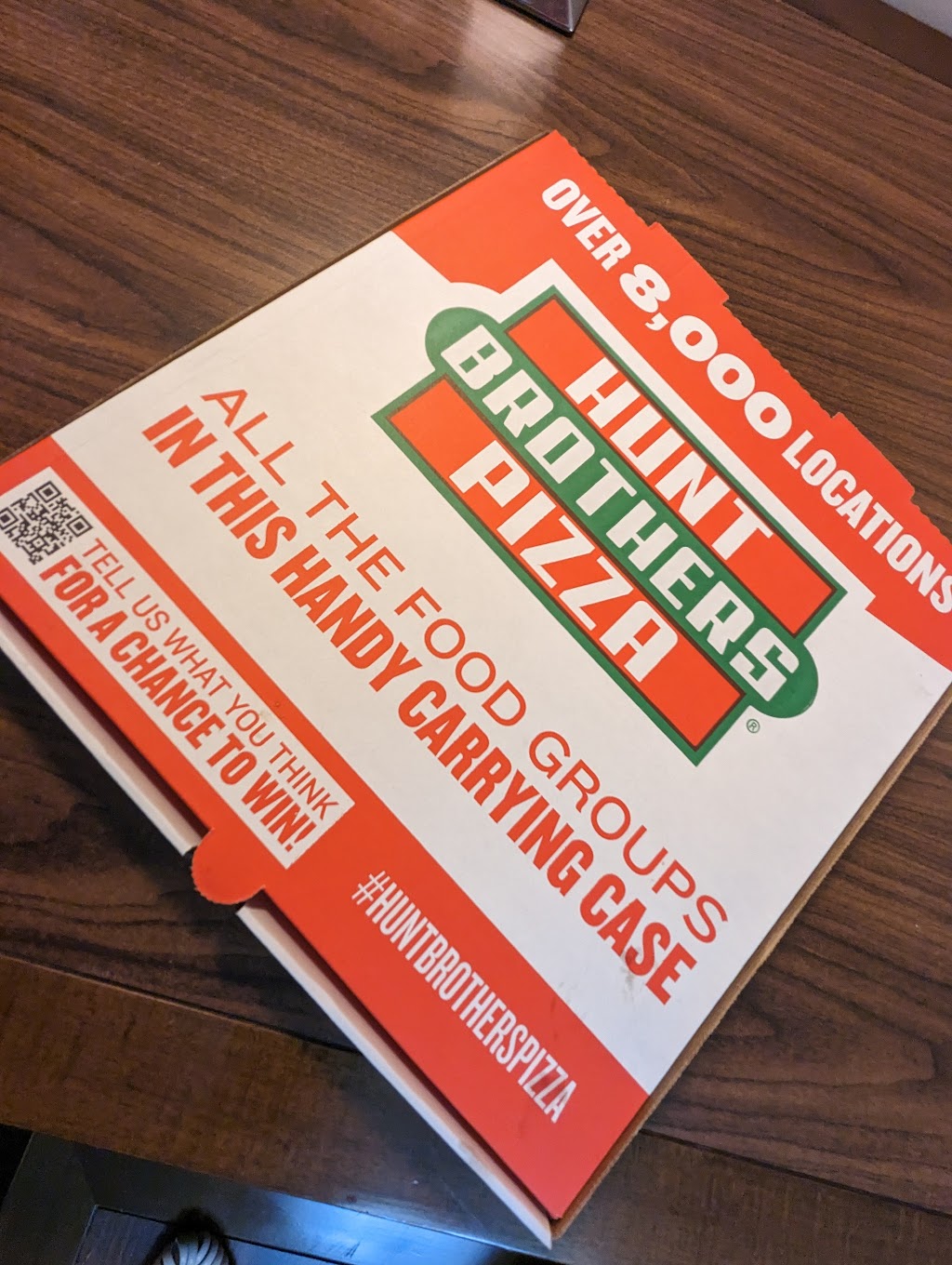 Hunt Brothers Pizza | restaurant | 604 N Center St, Shelbina, MO 63468, USA | 5735884600 OR +1 573-588-4600