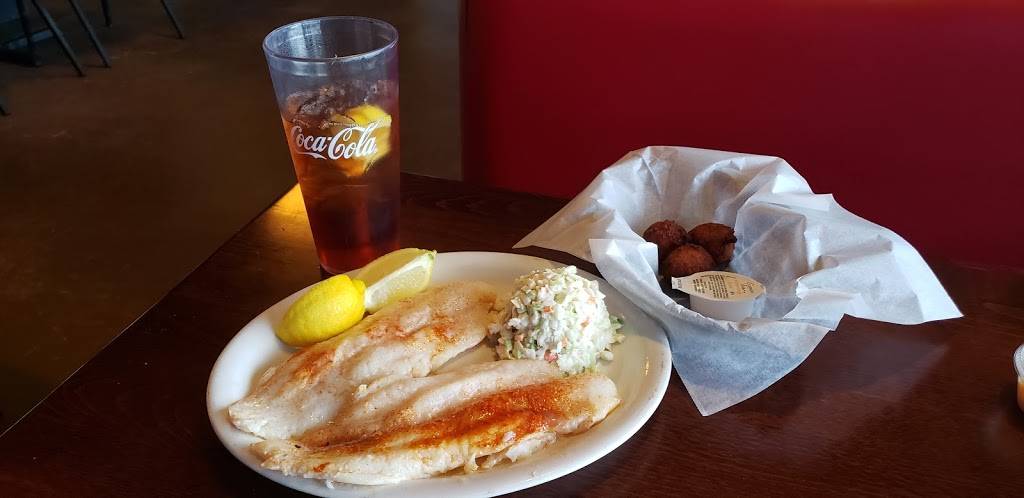 Good Fellas Seafood Hut & Bar | restaurant | 4505 US-17, North Myrtle Beach, SC 29582, USA | 8432723079 OR +1 843-272-3079