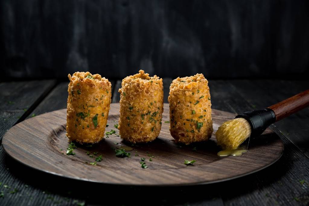 The Captains Table | restaurant | 226 S Telegraph Rd, Pontiac, MI 48341, USA | 2486824400 OR +1 248-682-4400