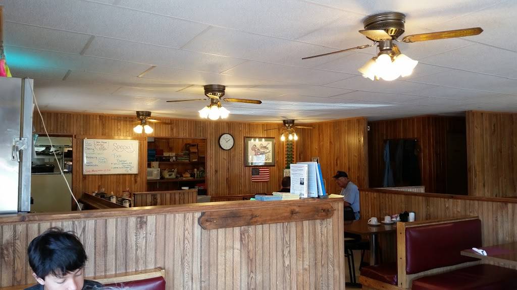 Wendys Place | restaurant | 749 US-53 BUS, Minong, WI 54859, USA | 7154664334 OR +1 715-466-4334