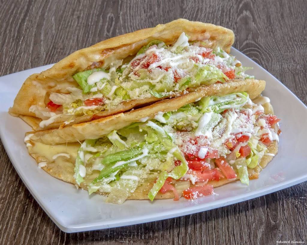 Restaurante La Oaxaquena De San Juan | restaurant | 825 E Mission Blvd, Pomona, CA 91767, USA | 9092420476 OR +1 909-242-0476