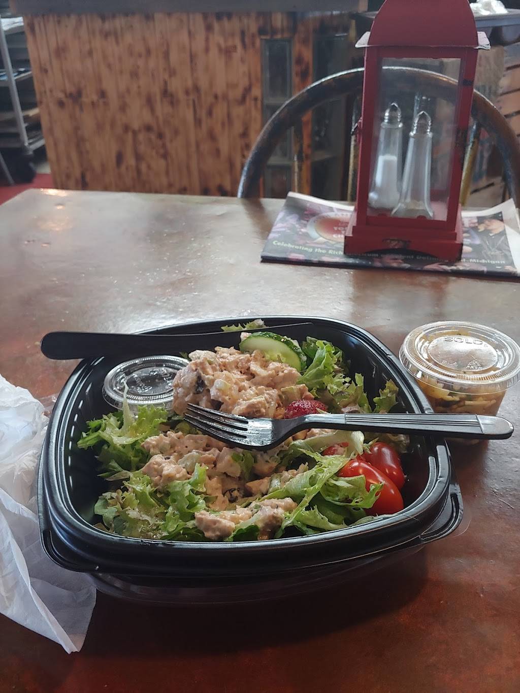 3rd & Johnson Market and Eatery | restaurant | 1023 N Johnson St, Bay City, MI 48708, USA | 9899711456 OR +1 989-971-1456