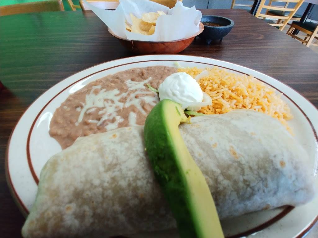 Tacos Y Mariscos Casa Tabares | restaurant | 330 Kern St, Taft, CA 93268, USA | 6617454898 OR +1 661-745-4898