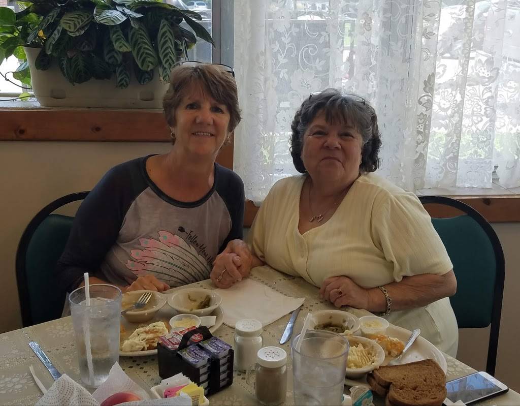 Jacks Place | restaurant | 406 Main St, Rising Sun, IN 47040, USA | 8124384936 OR +1 812-438-4936