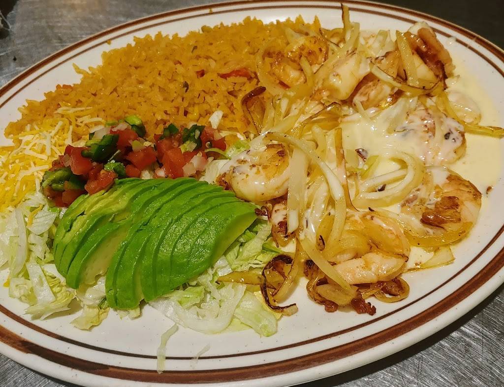 Las Rosas Wichita Mexican Grill | restaurant | 1050 W 47th St S, Wichita, KS 67217, USA | 3167965368 OR +1 316-796-5368
