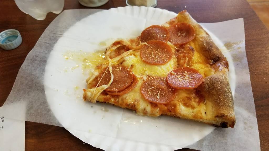 Village Pizzeria | restaurant | 169 Tulip Ave, Floral Park, NY 11001, USA | 5167750612 OR +1 516-775-0612