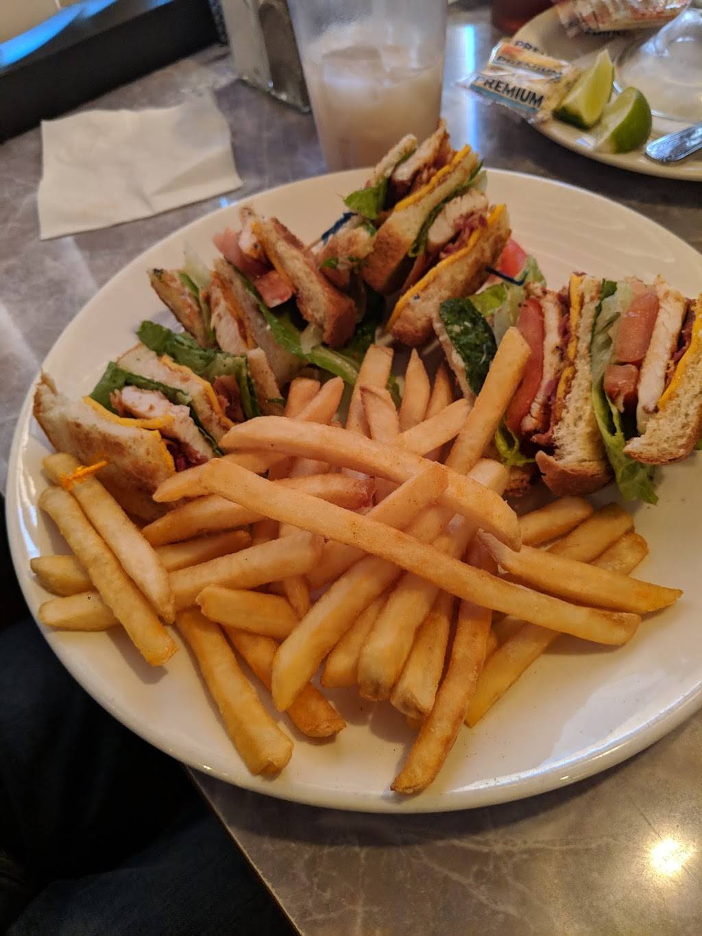 Baja California Bar & Grill | restaurant | 18080 Arrow Blvd, Fontana, CA 92335, USA | 9094286514 OR +1 909-428-6514