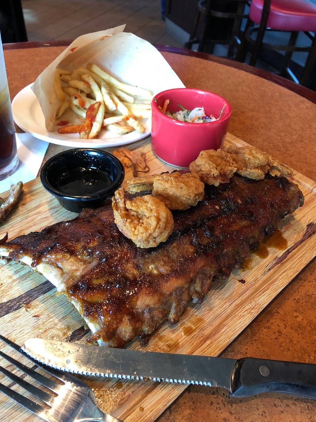 TGI Fridays | restaurant | 3487 Tyler St, Riverside, CA 92503, USA | 9513548400 OR +1 951-354-8400