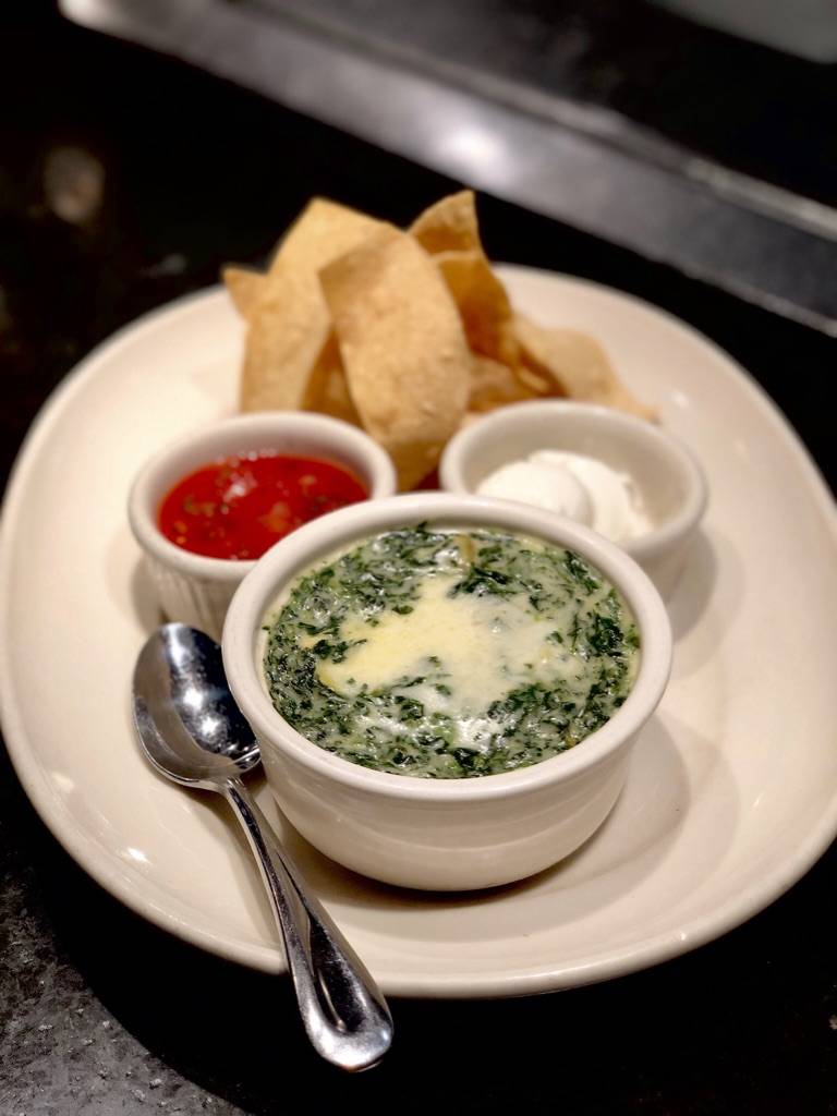 Houstons | restaurant | 3539 Northside Pkwy NW, Atlanta, GA 30327, USA | 4042627130 OR +1 404-262-7130