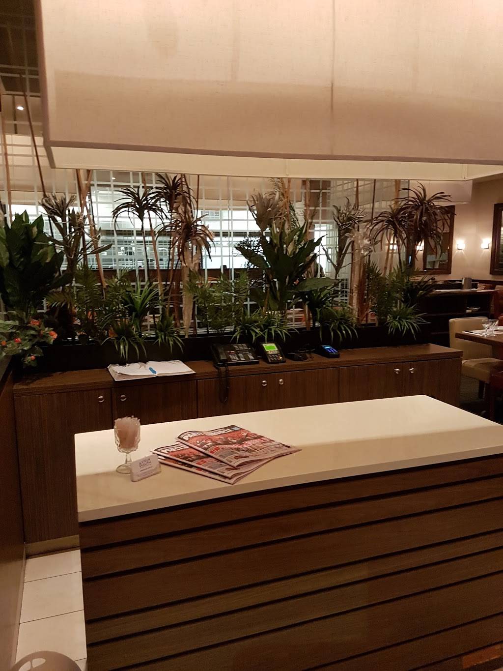 Restaurant Au Vieux Duluth | restaurant | 3333 du Carrefour Promenades, Beauport, QC G1C 5R9, Canada | 4189145591 OR +1 418-914-5591