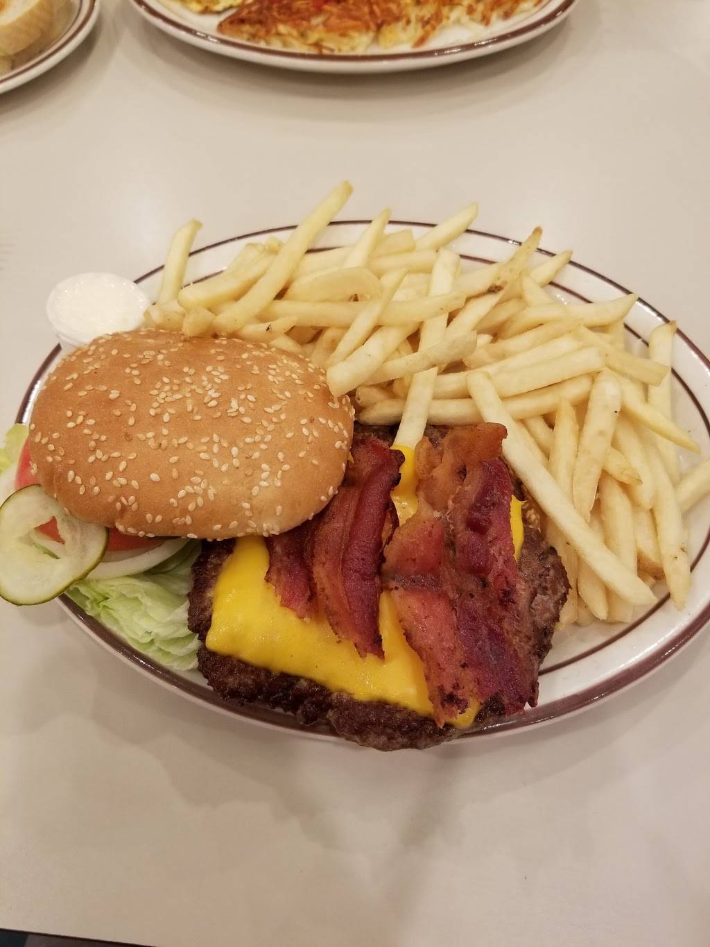 Kerbys Koney Island | restaurant | 33812 Gratiot Ave, Clinton Twp, MI 48035, USA | 5867929222 OR +1 586-792-9222