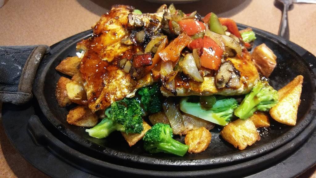 Dennys | restaurant | 3120 N Blackstone Ave, Fresno, CA 93703, USA | 5592277151 OR +1 559-227-7151