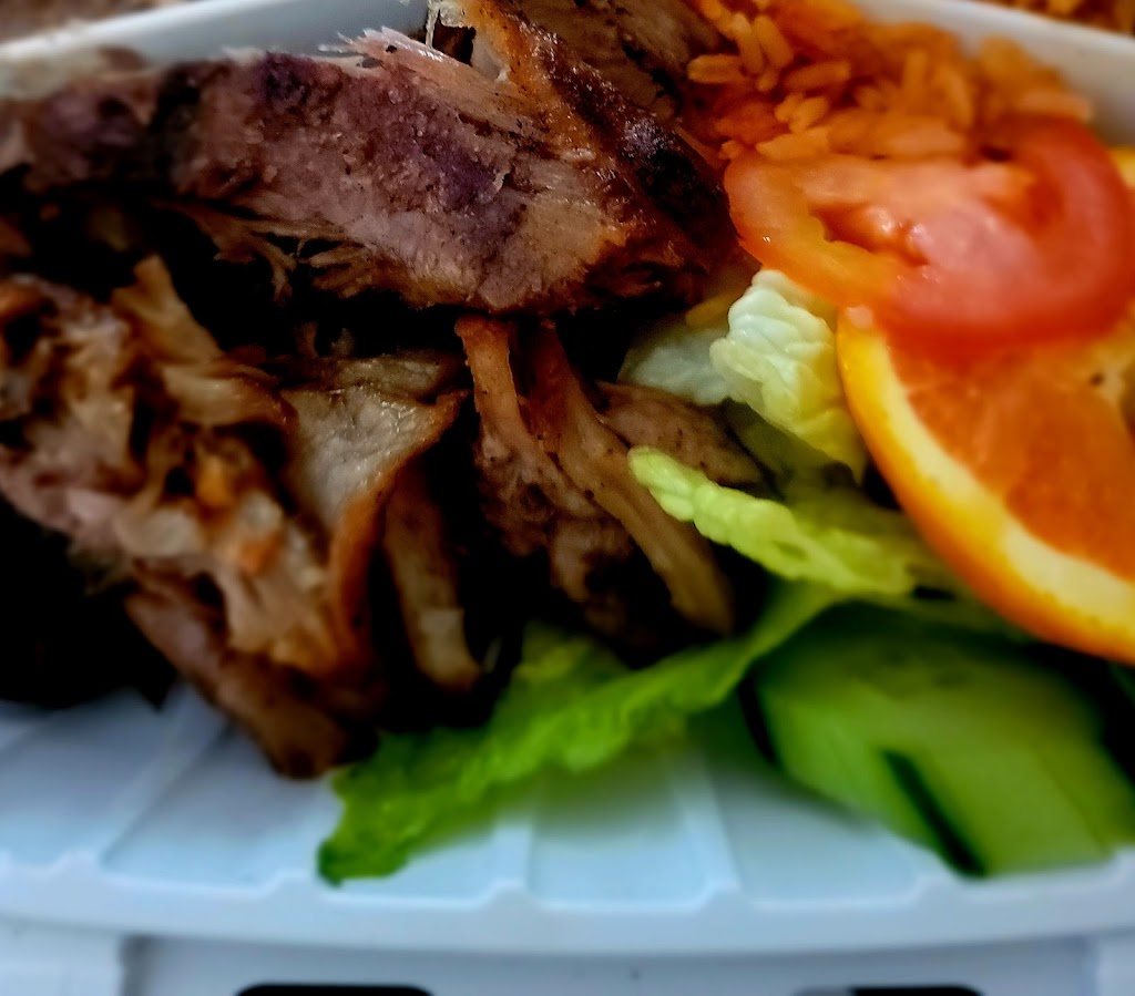 La Casa De Mariscos | restaurant | 216 John St, Salinas, CA 93901, USA | 8312086779 OR +1 831-208-6779