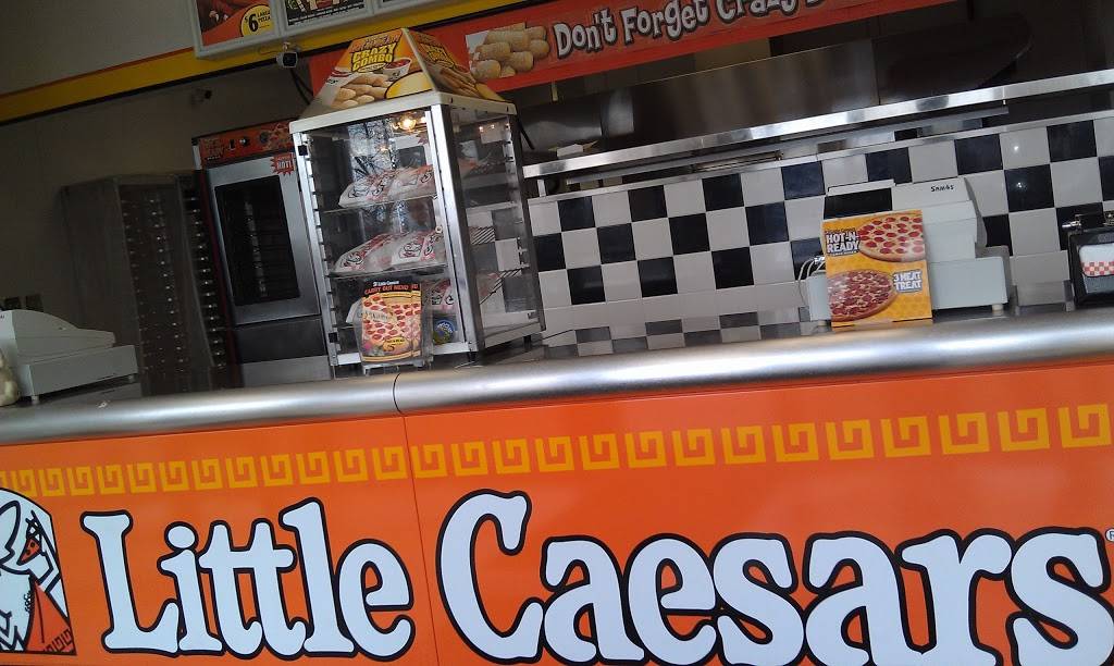Little Caesars Pizza | meal takeaway | 1053 W, Winneconne Ave, Neenah, WI 54956, USA | 9207270050 OR +1 920-727-0050