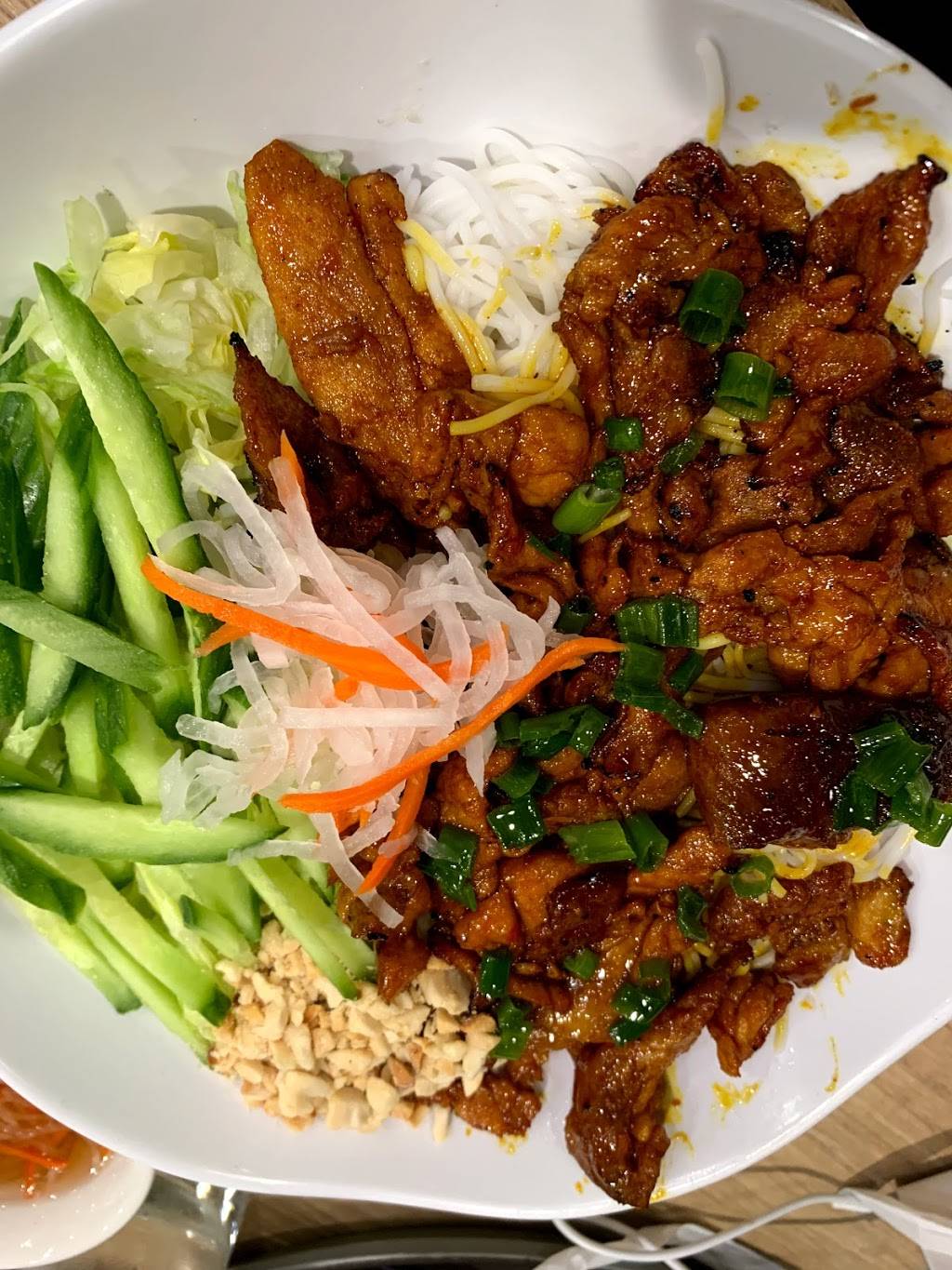 Cơm Tấm Kiều Giang | restaurant | 12085-E Brookhurst St, Garden Grove, CA 92840, USA | 7145375550 OR +1 714-537-5550