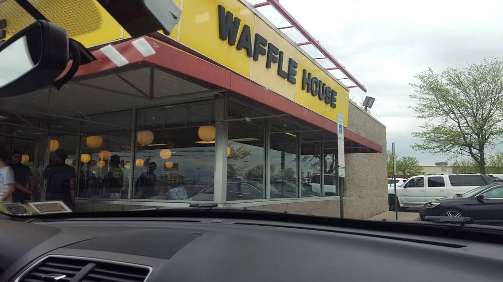 Waffle House | meal takeaway | 1783 Airport Rd, Allentown, PA 18109, USA | 6102666300 OR +1 610-266-6300