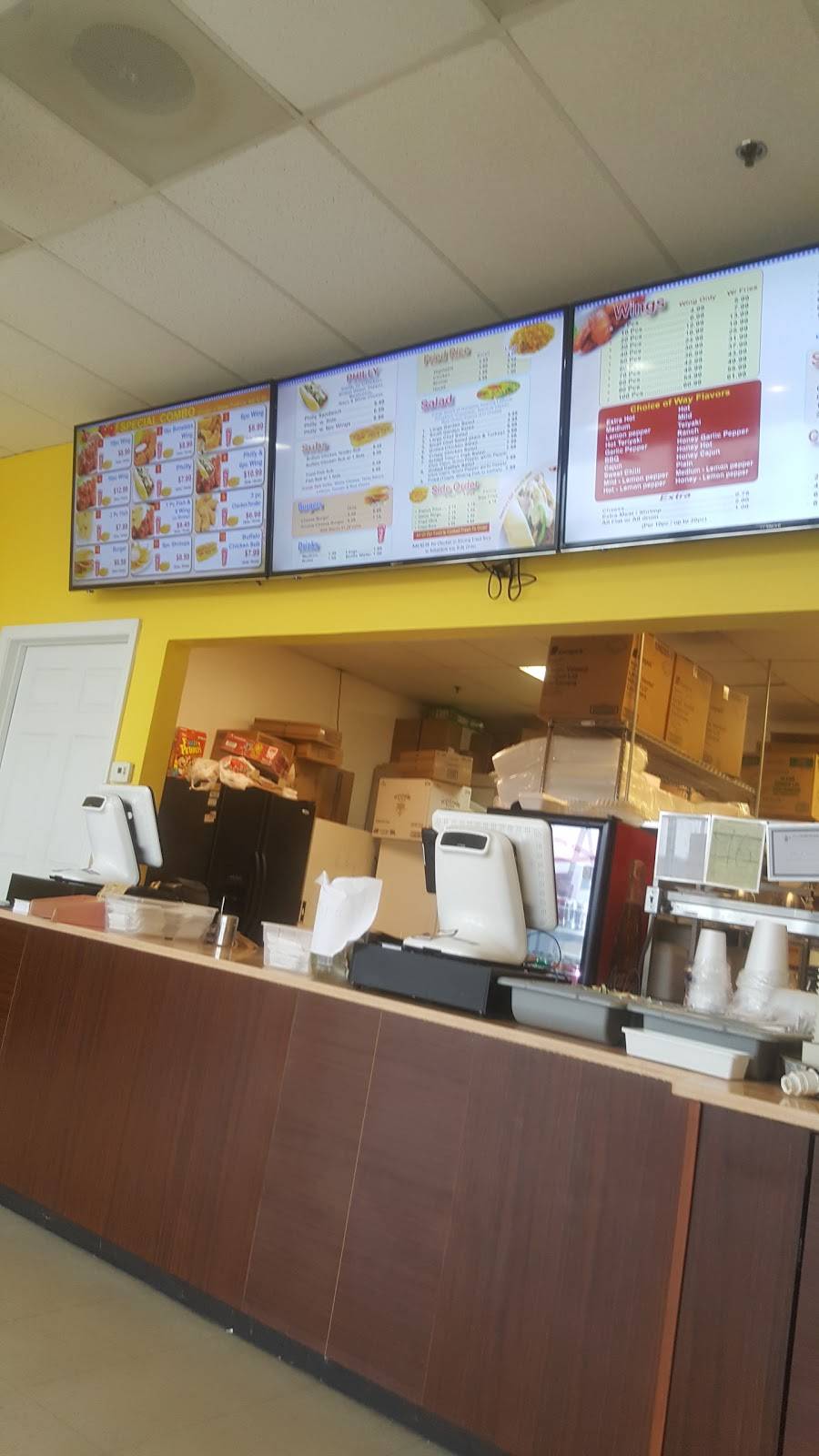 Americas Deli | restaurant | 8408, 831 Hamilton Crossing, Antioch, TN 37013, USA | 6157306038 OR +1 615-730-6038