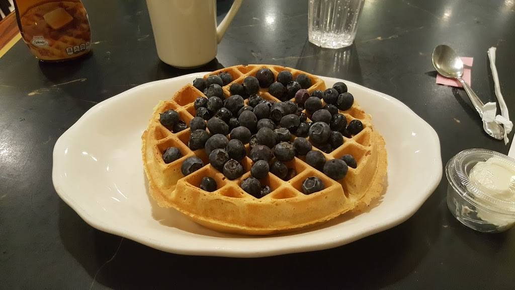 Three Star | restaurant | 1611 Avenue U, Brooklyn, NY 11229, USA | 7183364195 OR +1 718-336-4195