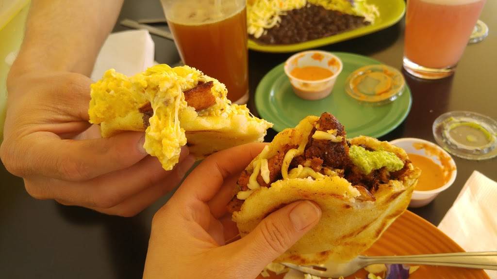 Empanada Express Grill | restaurant | 4301 W 44th Ave, Denver, CO 80212, USA | 3039558362 OR +1 303-955-8362