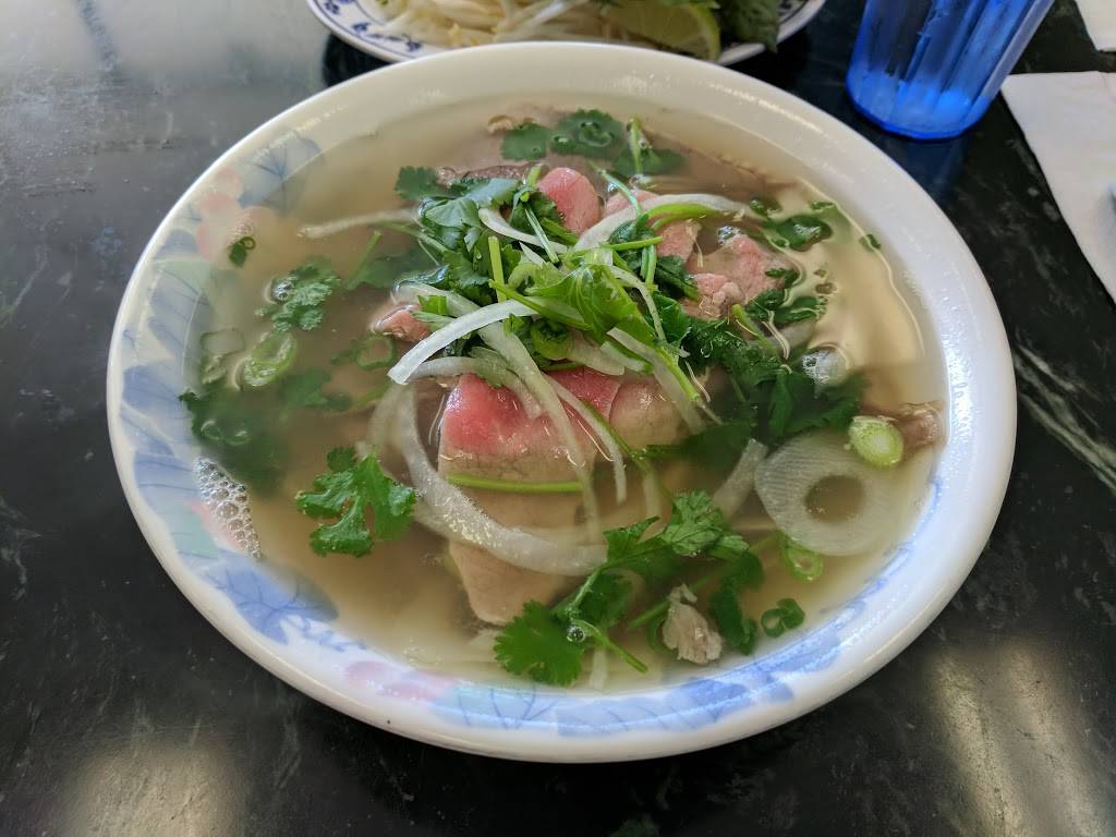 Phở Ý #1 Noodle House | restaurant | 1660 Capitol Expy, San Jose, CA 95121, USA | 4082741769 OR +1 408-274-1769