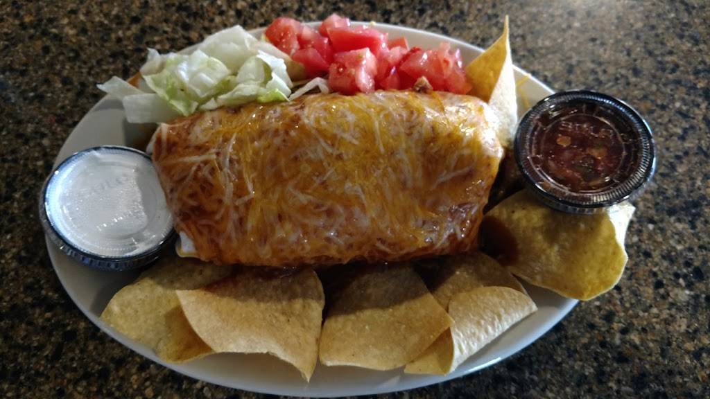 McDuffs Bar and Grille | restaurant | 105 E Superior St, Wayland, MI 49348, USA | 2697922257 OR +1 269-792-2257