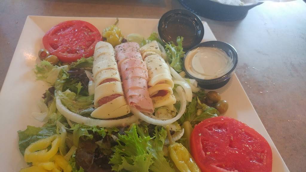 Angelos Italian Restaurant | restaurant | 2270 Vindale Rd, Tavares, FL 32778, USA | 3523432757 OR +1 352-343-2757