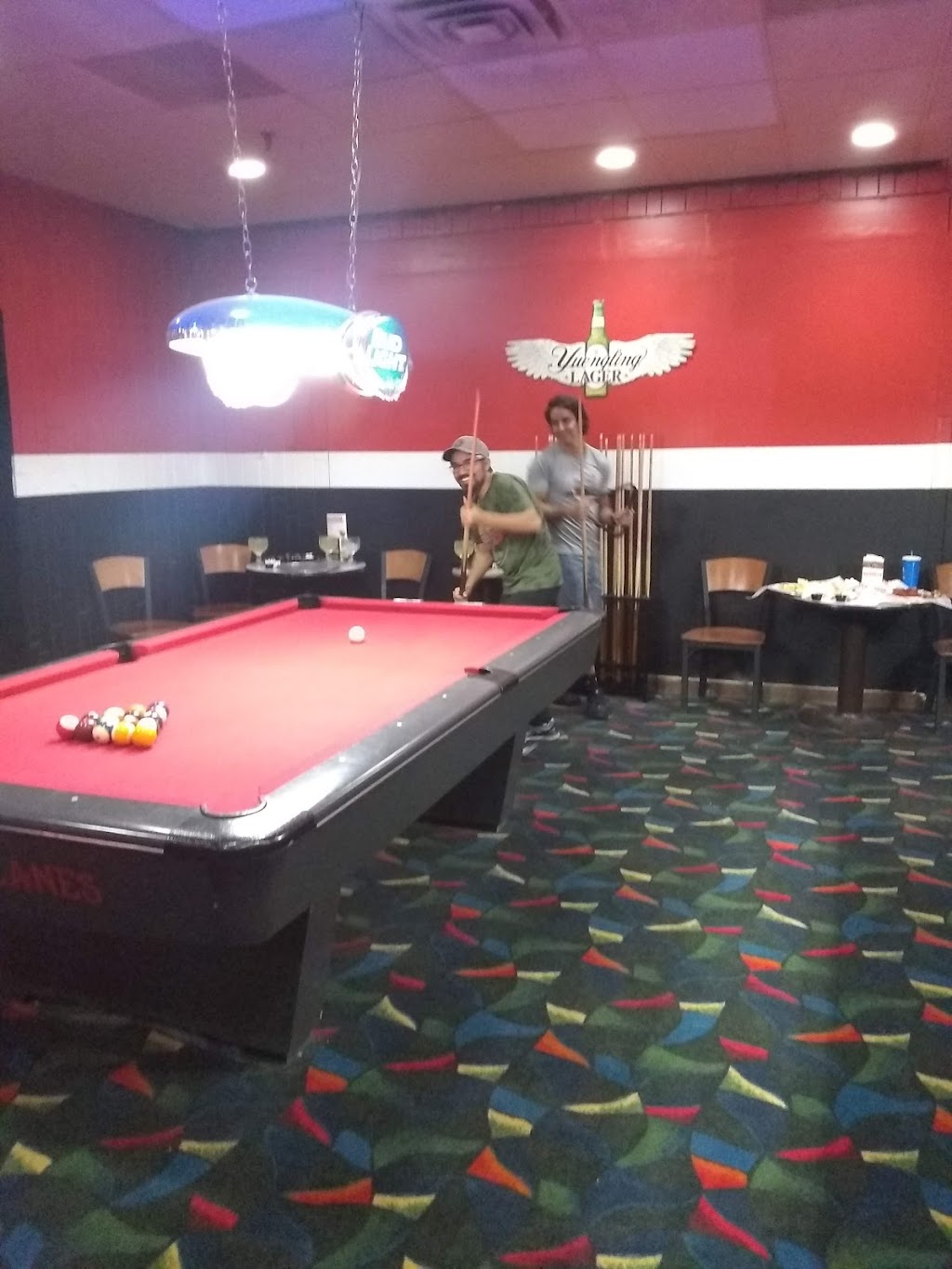 AMF Arc Lanes | restaurant | 4901 Monroe Ave, Evansville, IN 47715, USA | 8124763003 OR +1 812-476-3003