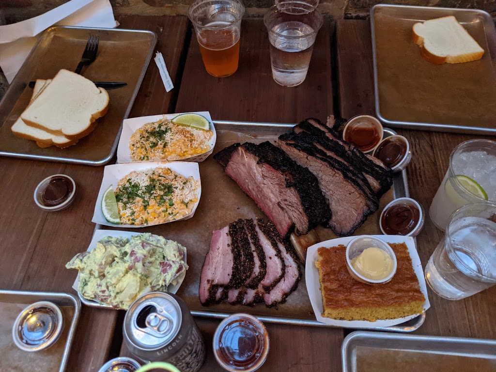 Green Street Smoked Meats | restaurant | 112 N Green St, Chicago, IL 60607, USA | 3127540431 OR +1 312-754-0431