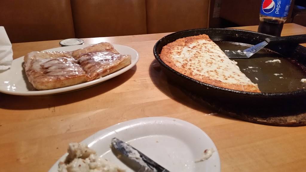 Pizza Hut | restaurant | 1212 SW Wilshire Blvd, Burleson, TX 76028, USA | 8172951261 OR +1 817-295-1261