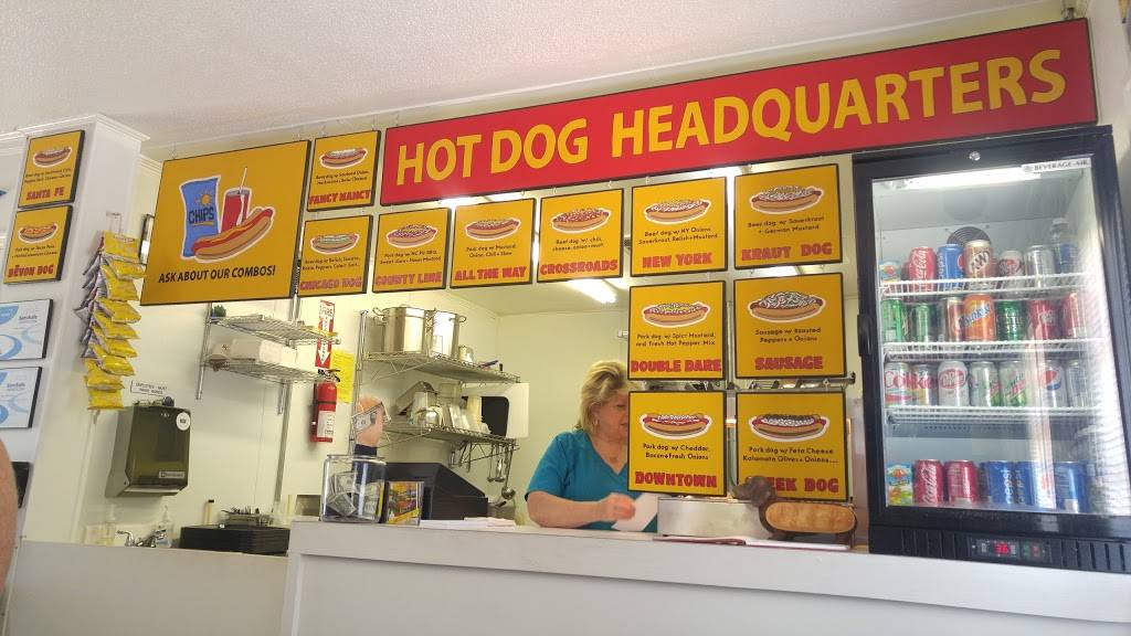 Hot Dog Headquarters | restaurant | 11 E James St, Lillington, NC 27546, USA | 7047256715 OR +1 704-725-6715